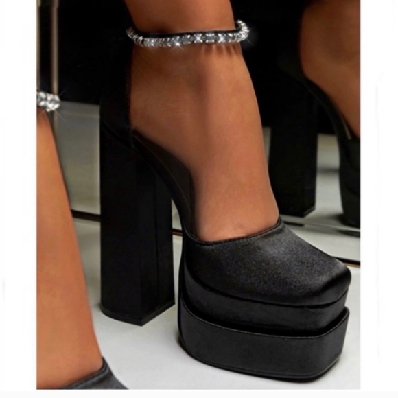 Black Ankle Strap Embellished Double Platform High Heels - Picture 3 of 10